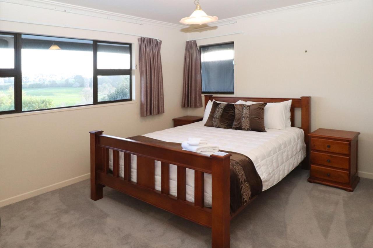 Luxury Country Views In Riverlea هاملتون المظهر الخارجي الصورة